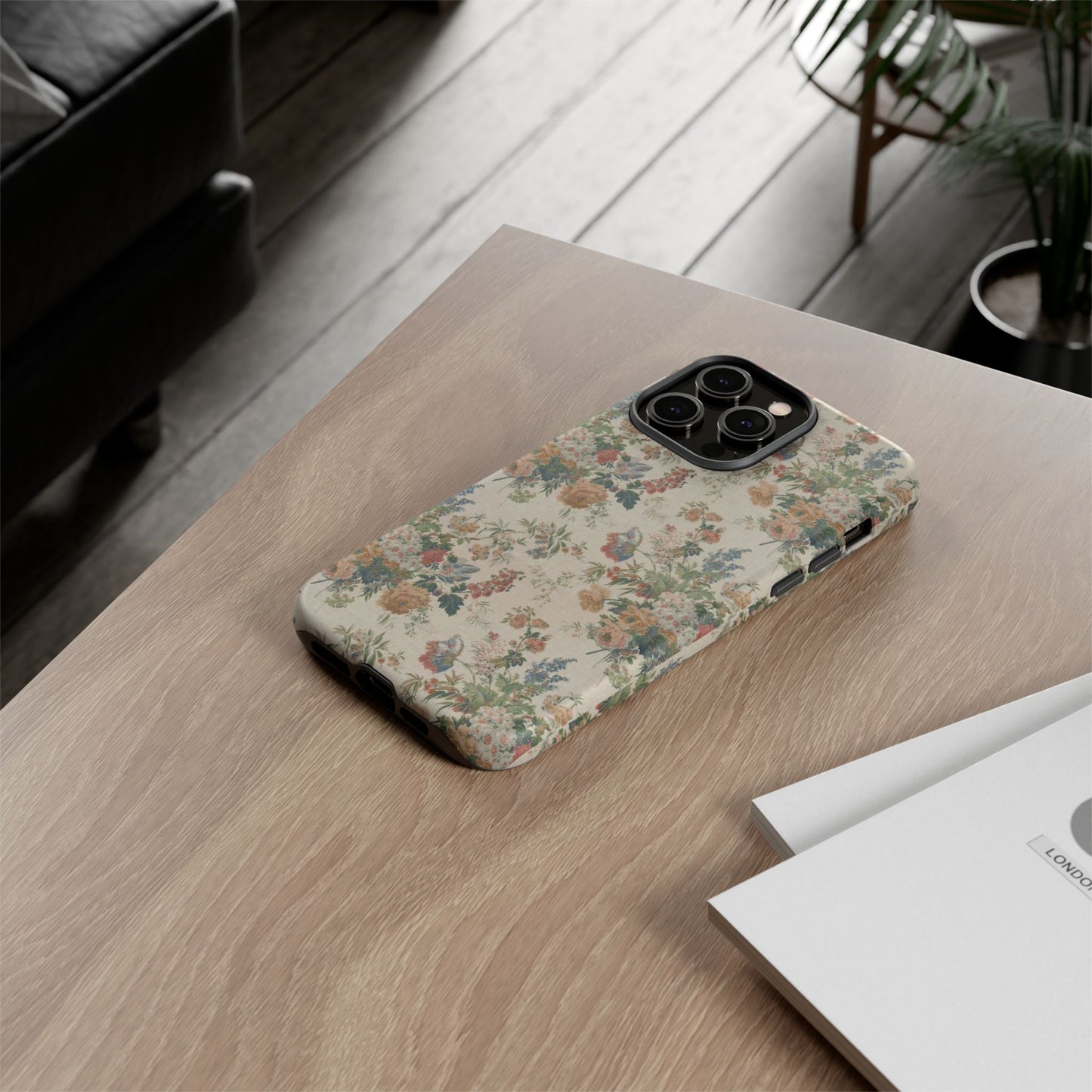 Floral Vintage Tough Phone Case – Antique Rose Pattern